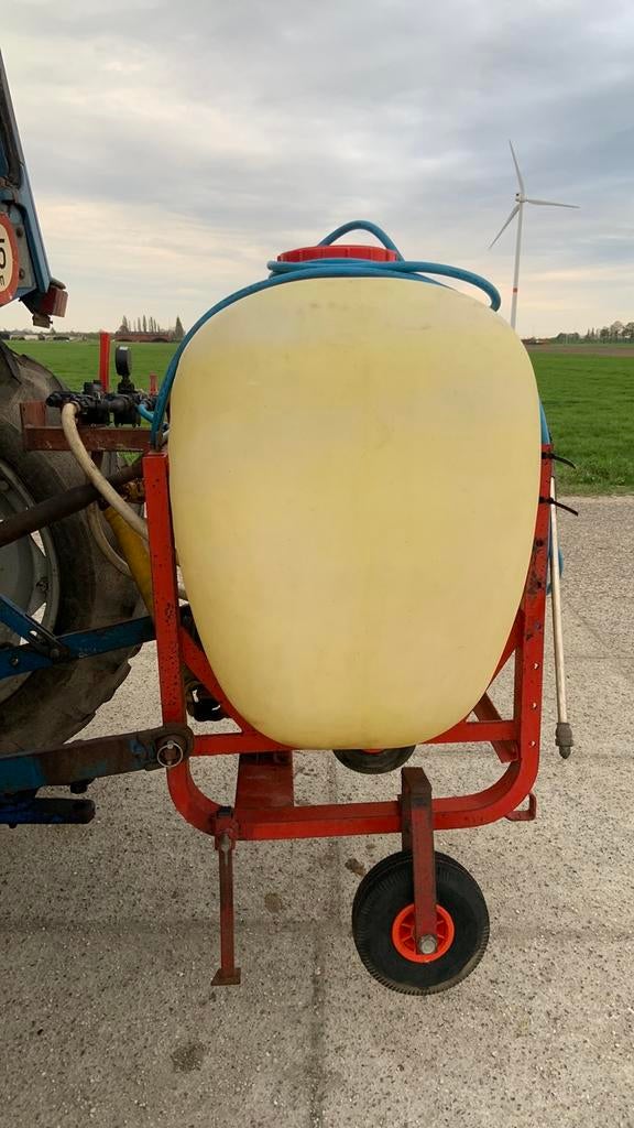 Spuitvat hardi 400l, Enlèvement, Déherbage