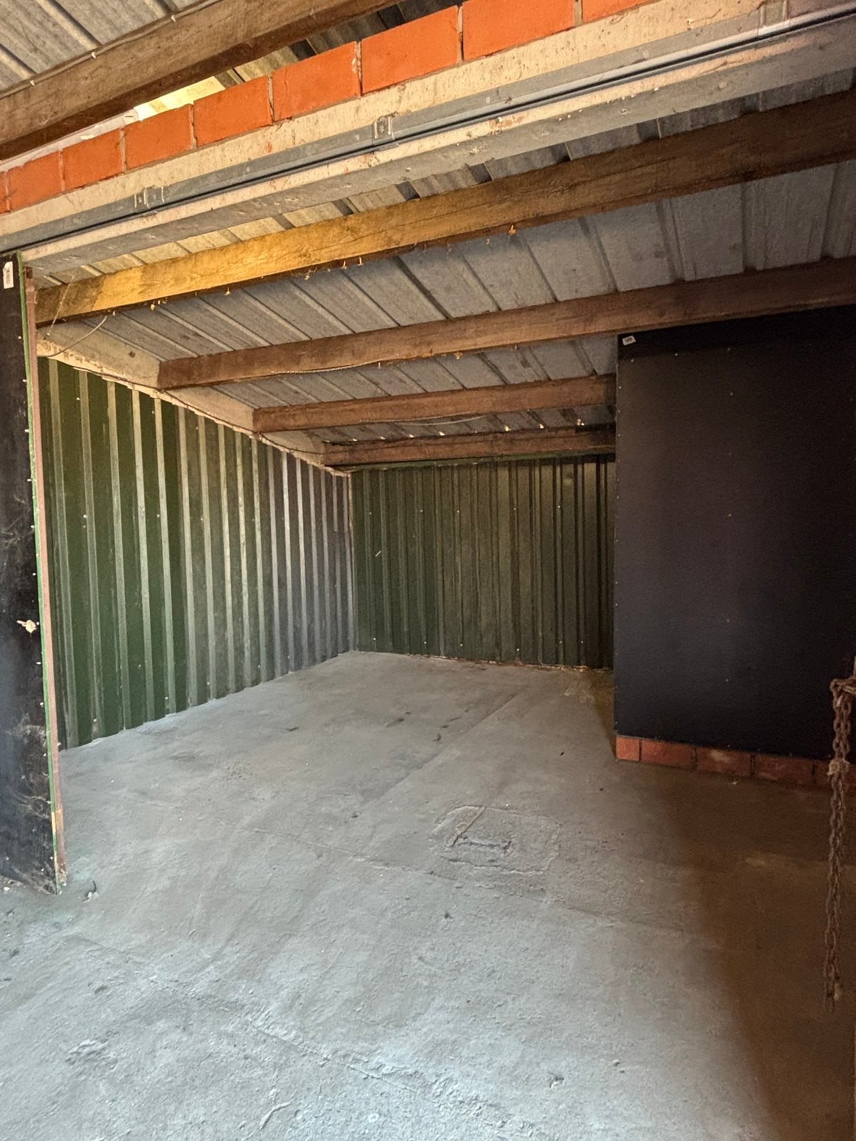 Opslagruimte 25m2 te huur (Brecht)