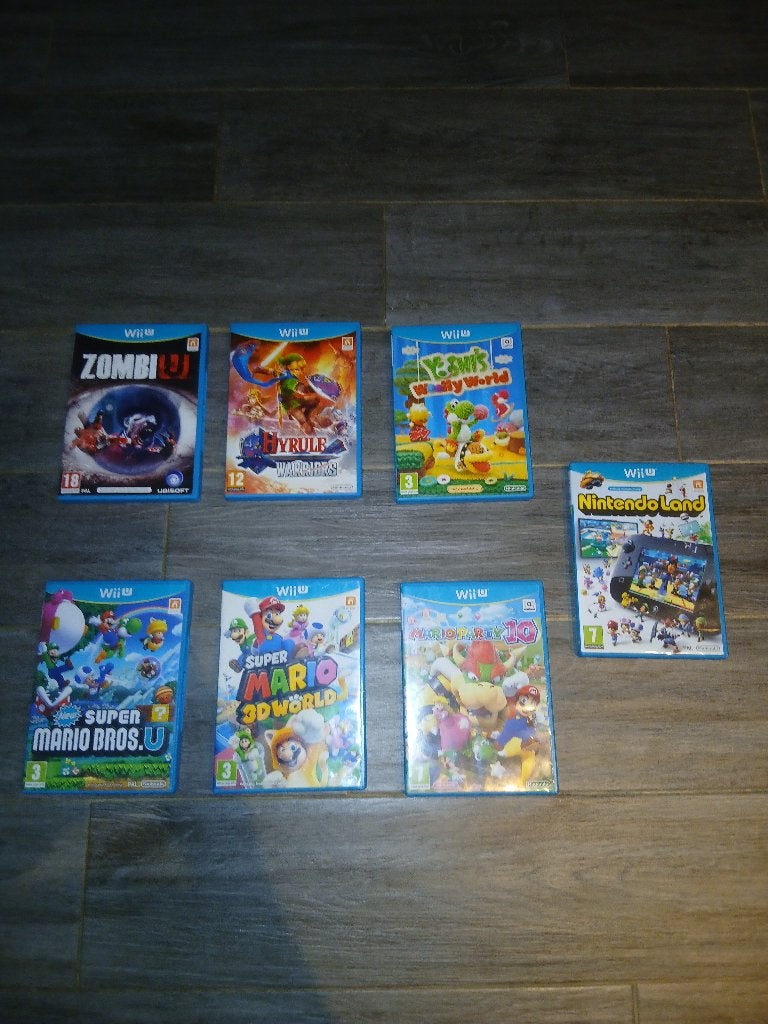 Wii U Console + 7 Games, Games en Spelcomputers, Spelcomputers | Nintendo Wii U, Ophalen of Verzenden, Nieuw, Met 2 controllers