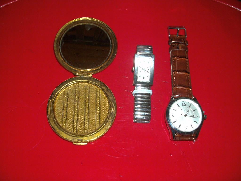 HORLOGES, Handtassen en Accessoires, Horloges | Heren, Overige merken, Overige materialen, Polshorloge, Overige materialen
