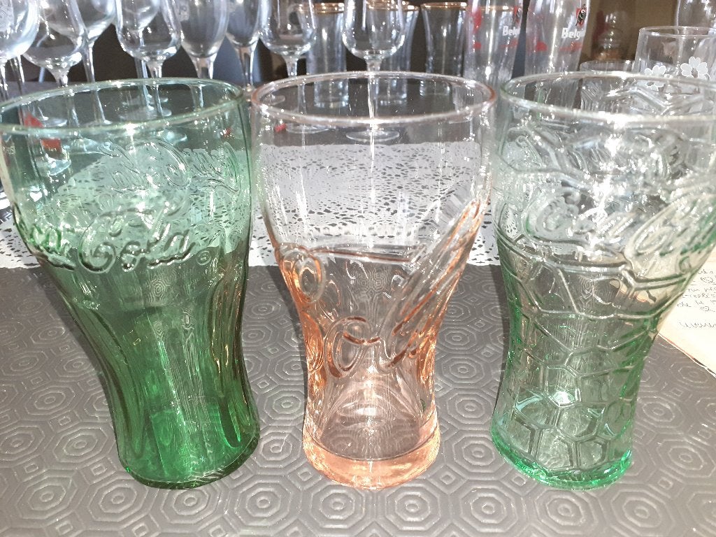 Verres de coca de collection colorés Mc Donald (lot de 3), Enlèvement, Comme neuf, Verre à soda