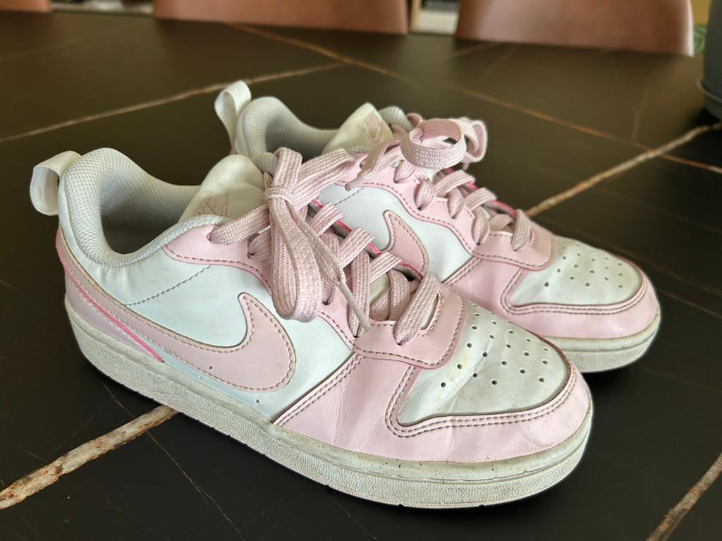 Chaussures de sport Nike - Court Vision Low - 36,5, Enfants & Bébés, Vêtements enfant | Chaussures & Chaussettes, Enlèvement ou Envoi
