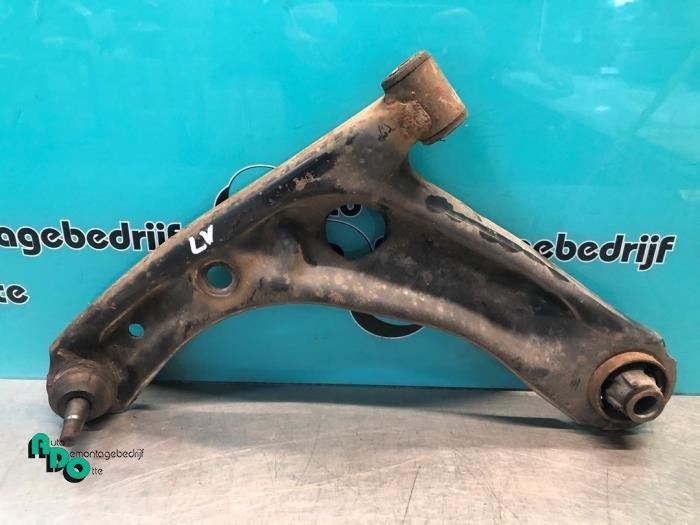 Draagarm links-voor van een Toyota Aygo (Aygo 05-), Gebruikt, -, -, Ophalen of Verzenden