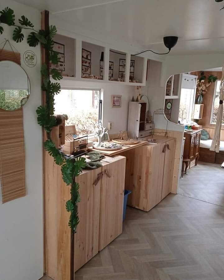 Stacaravan ingericht als atelier! ZONDER Sanitair, Caravans en Kamperen