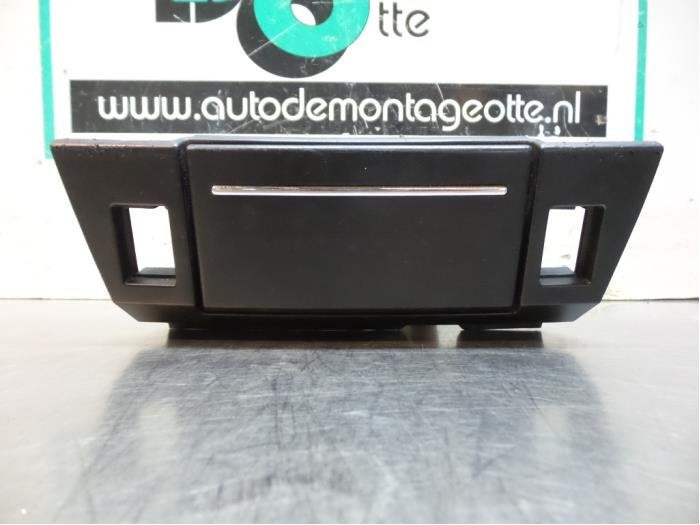Asbak voor van een Chrysler 300 C, Auto-onderdelen, Interieur en Bekleding, Gebruikt, -, Ophalen of Verzenden, -