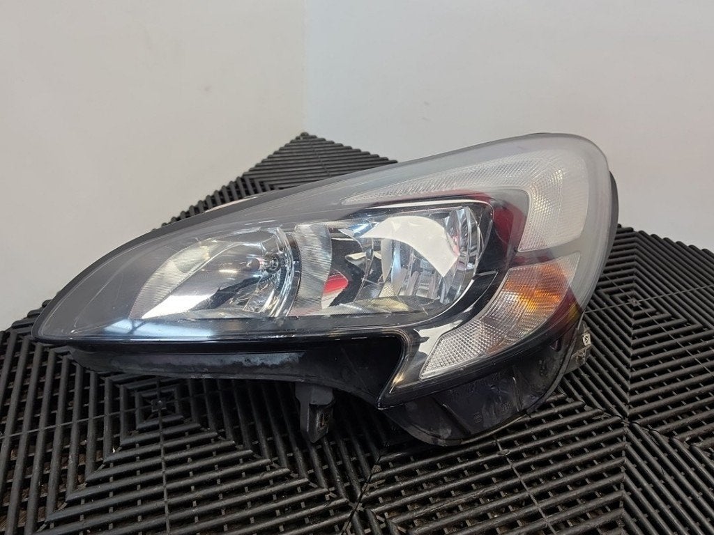 PHARE / OPTIQUE AVANT GAUCHE Opel Corsa E (01-2014/06-2019), Autos : Pièces & Accessoires, Opel, Utilisé, Rixbecker Straße 75
59552  Lippstadt, DE