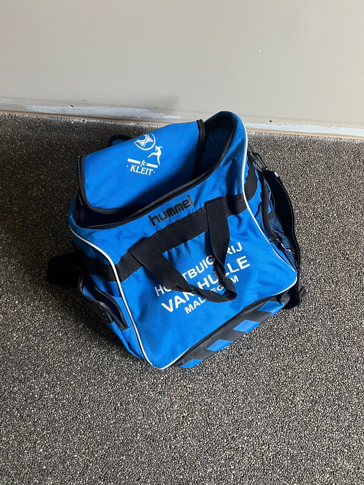 Voetbalzak blauw, Ophalen, Zo goed als nieuw
