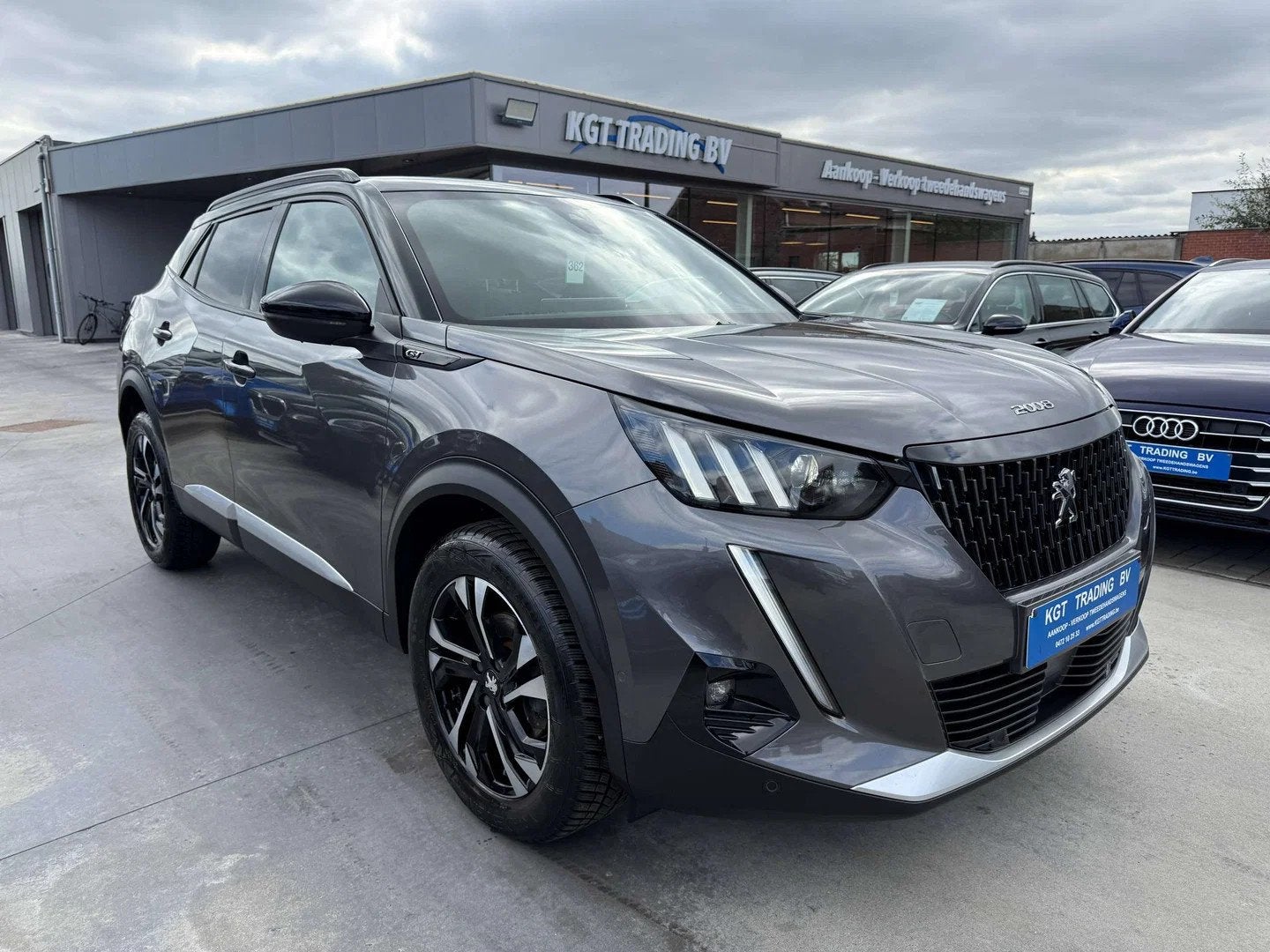 Peugeot 2008 1.2i 130PK GT-LINE CAMERA LEDER NAVIGATIE CARPL, Gebruikt, 1199 cc, Parkeerassistent, 103 g/km
