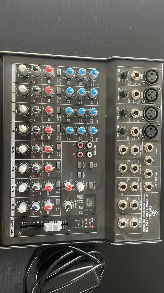 Devine Mixpad 1202 fx, Muziek en Instrumenten, Ophalen of Verzenden, Zo goed als nieuw