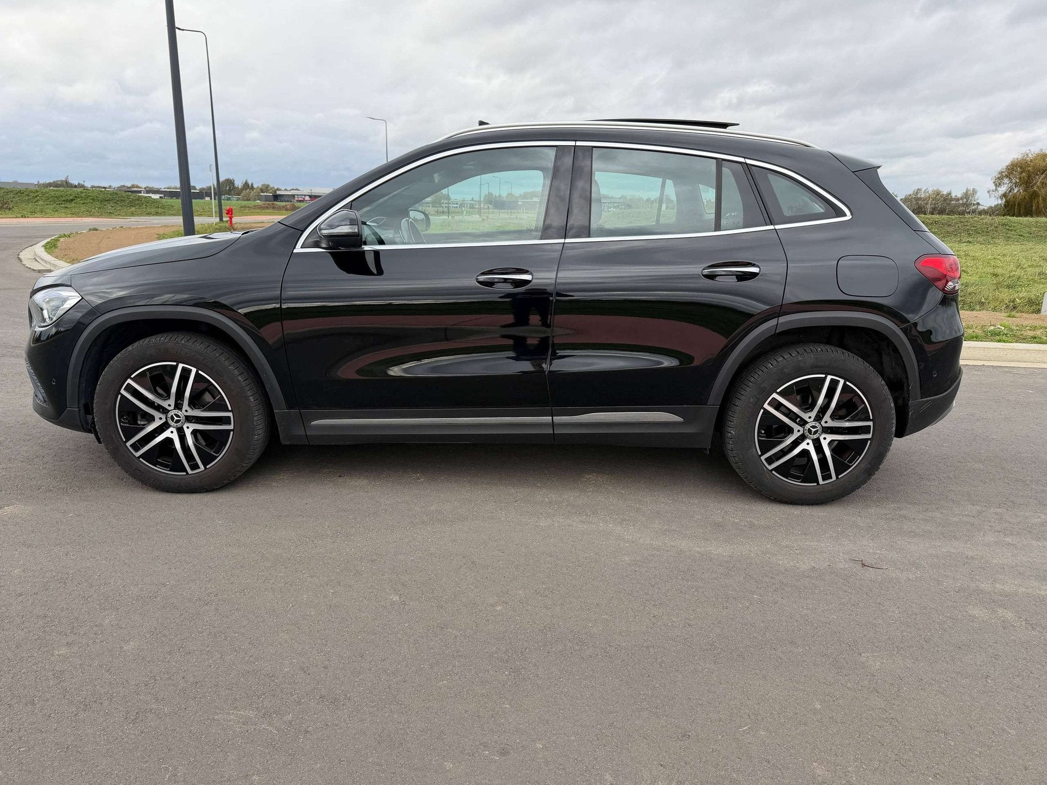 Mercedes-Benz GLA 200 Auto - Sport Edition - Pack Premium -, Autos, Cuir, Achat, Entreprise, Noir
