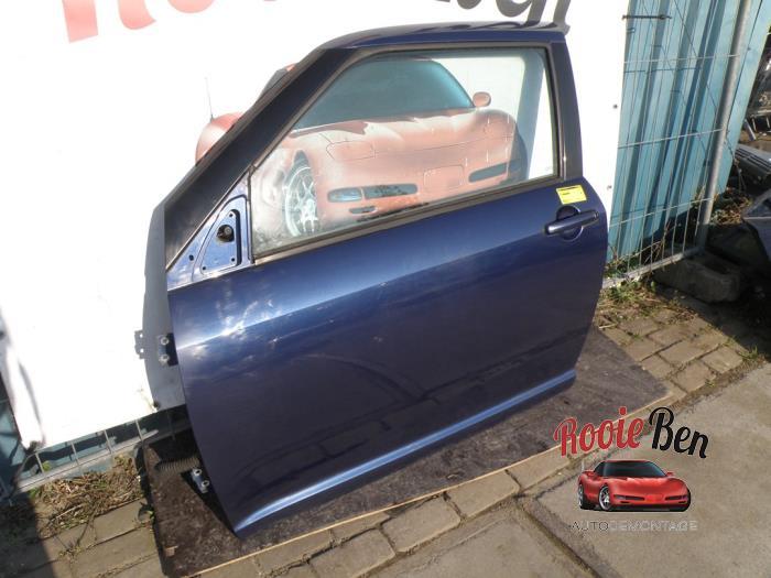 Portier 2Deurs links van een Suzuki Swift (ZCH), Gebruikt, -, Deur, -