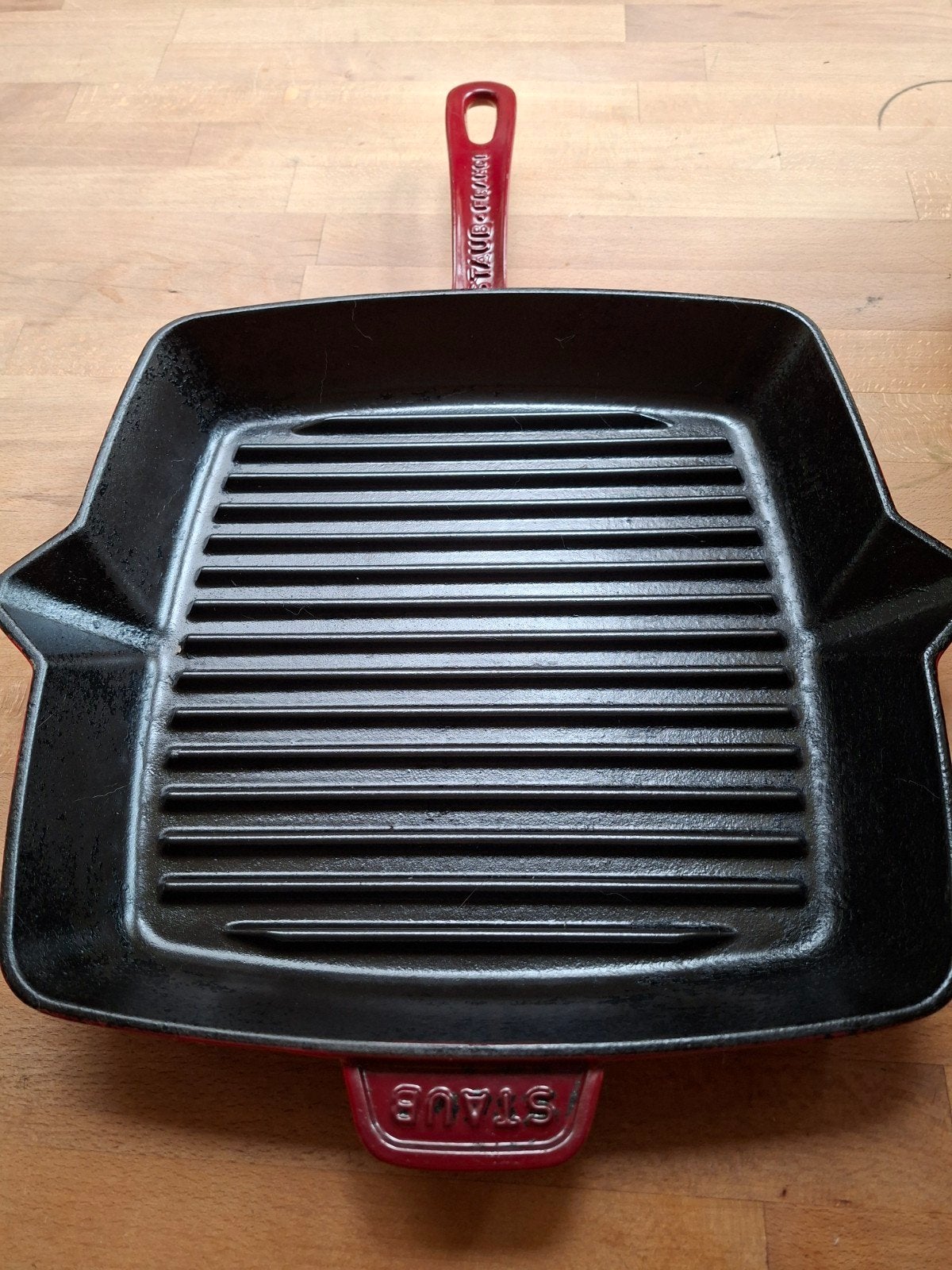 Staub grillpan 26 cm, Envoi