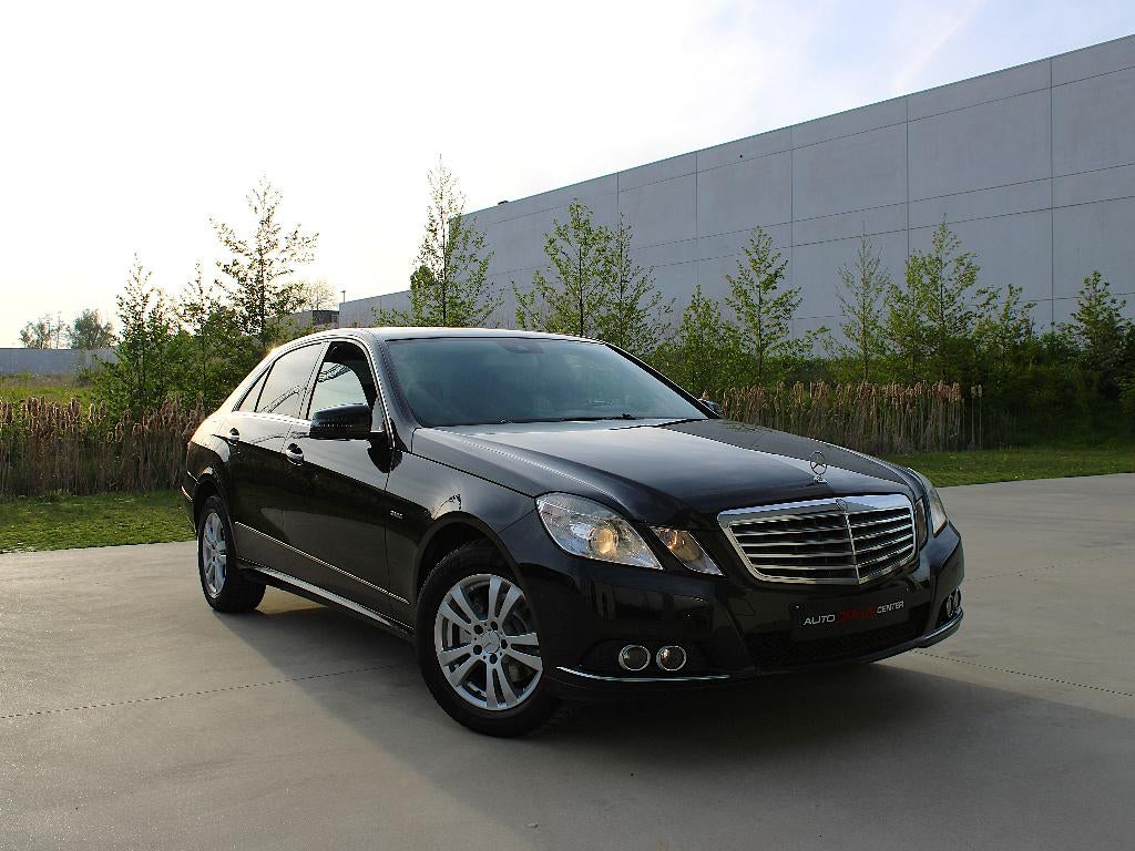 ✅Mercedes-Benz E220CDi * Cruise *PDC * Navi * Cuir * 163ch, Autos, Mercedes-Benz, Cuir, Euro 5, Achat, 4 portes
