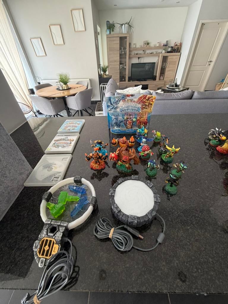 Skylanders trapteam,spyro adventure,giants met mannetjes bij, Games en Spelcomputers, Ophalen, Zo goed als nieuw