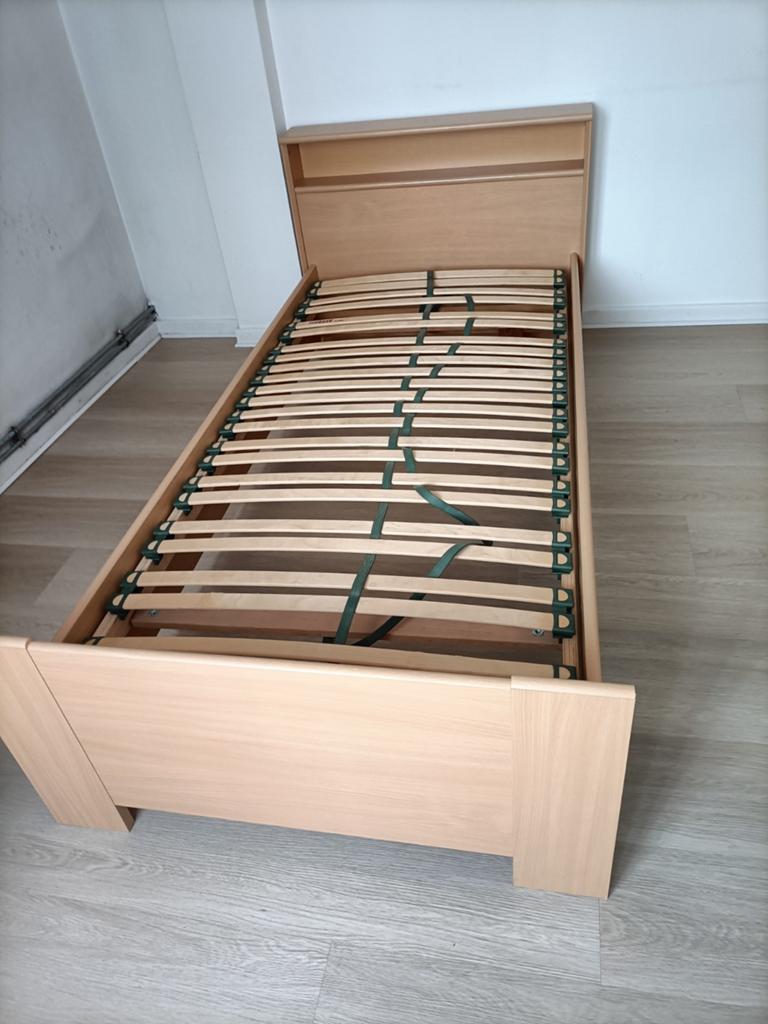 Bed & latoflex 90 x 200, Huis en Inrichting, Slaapkamer | Bedden, Ophalen