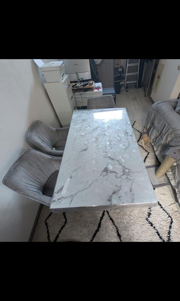 TABLE EN VERRE MARBRÉ- SALLE À MANGER, Enlèvement