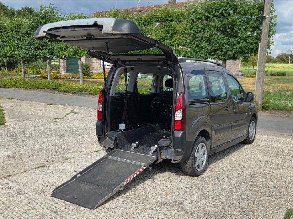 ♿️️Peugeot Partner 1.6HDI Rolstoel Invalide Handicapé TPMR, Autos, Achat, Euro 6, Entreprise, Boîte manuelle