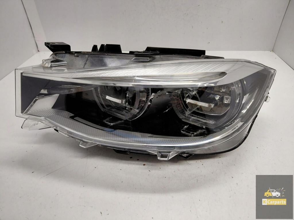 7470441, Phare avant gauche adaptatif Full LED id al pour BM, Petuelring 130
80788  Munich, DE, Info@bmw.de, Utilisé, BMW