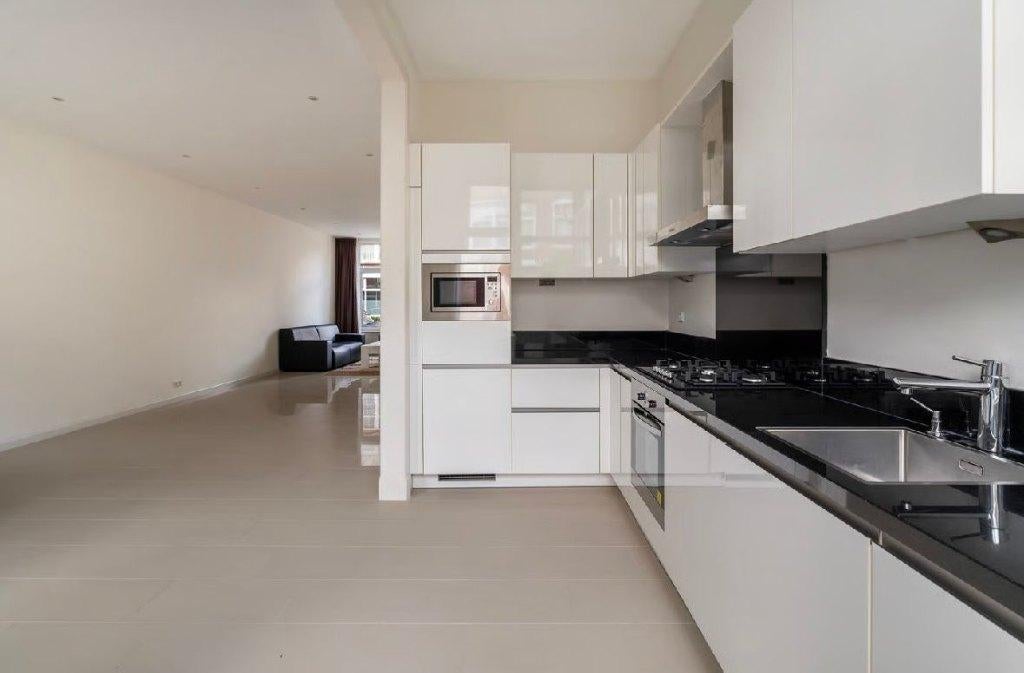 Luxe greeploze hoogglans keuken+composiet blad GEDEMONTEERD, Huis en Inrichting, Keuken | Complete keukens, Zo goed als nieuw