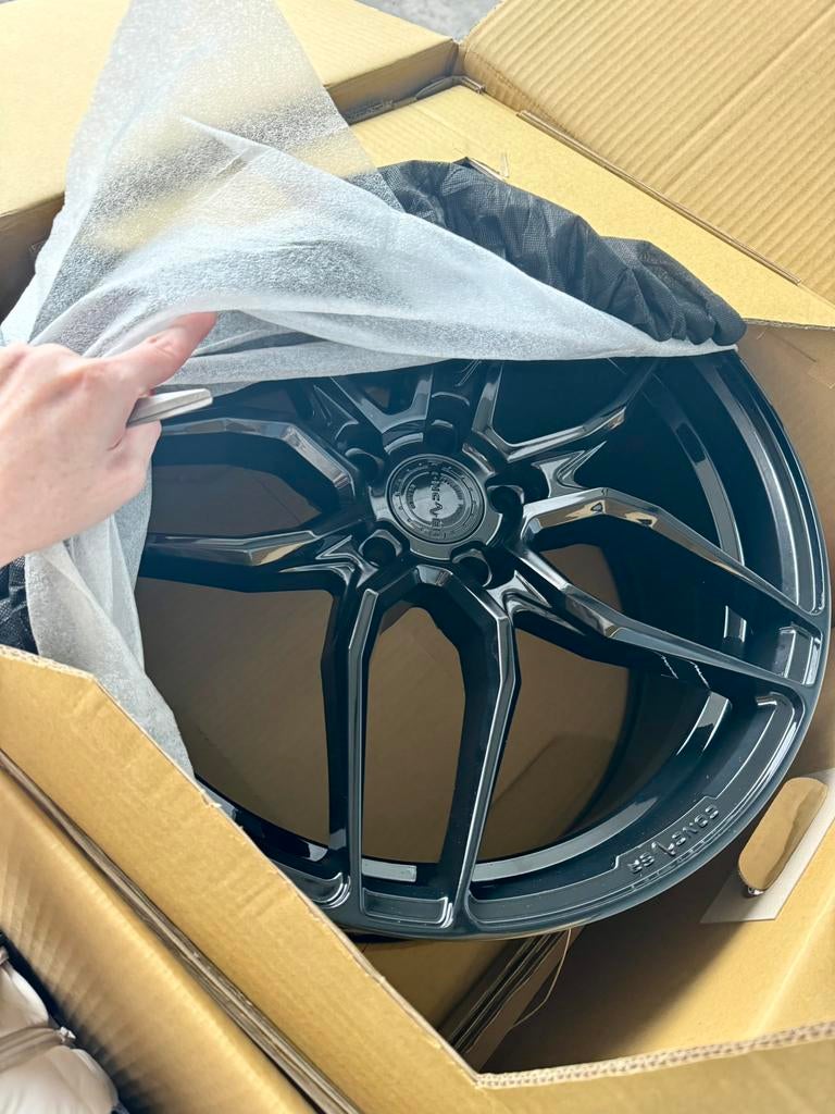 Concaver velgen 20” + banden Vredestein, Auto-onderdelen, Banden en Velgen, Ophalen, Gebruikt, Banden en Velgen, All Season