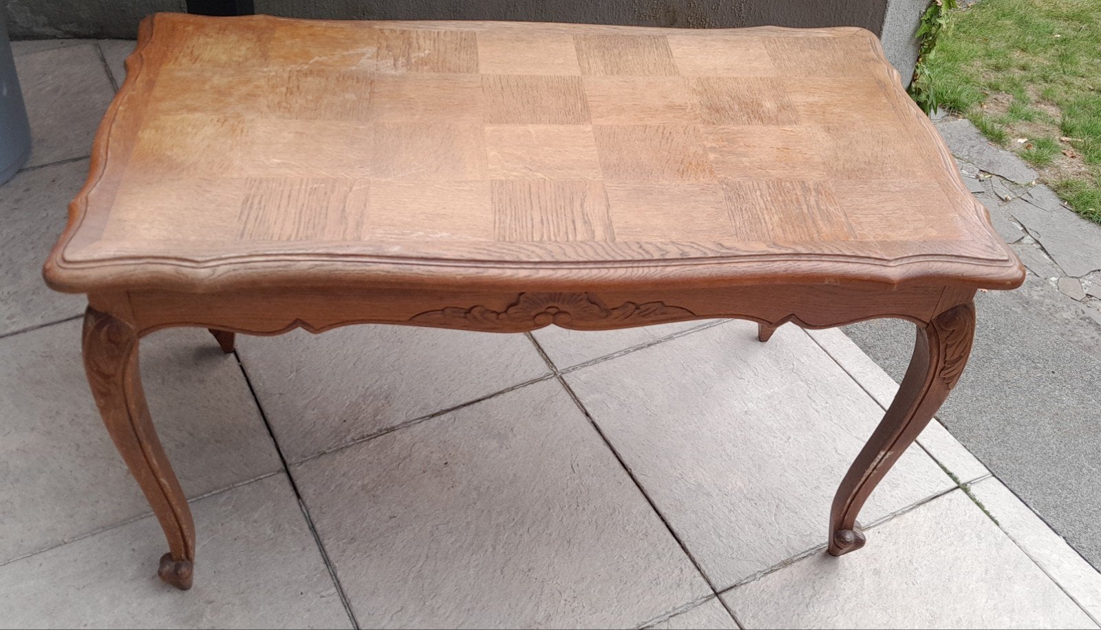 Prachtige eiken salontafel met ingelegd blad., Ophalen