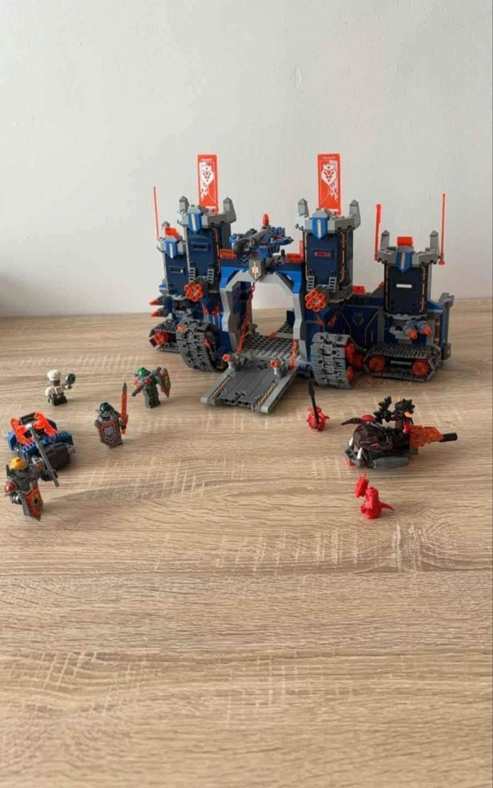 Lego château Nexo Knight 70317