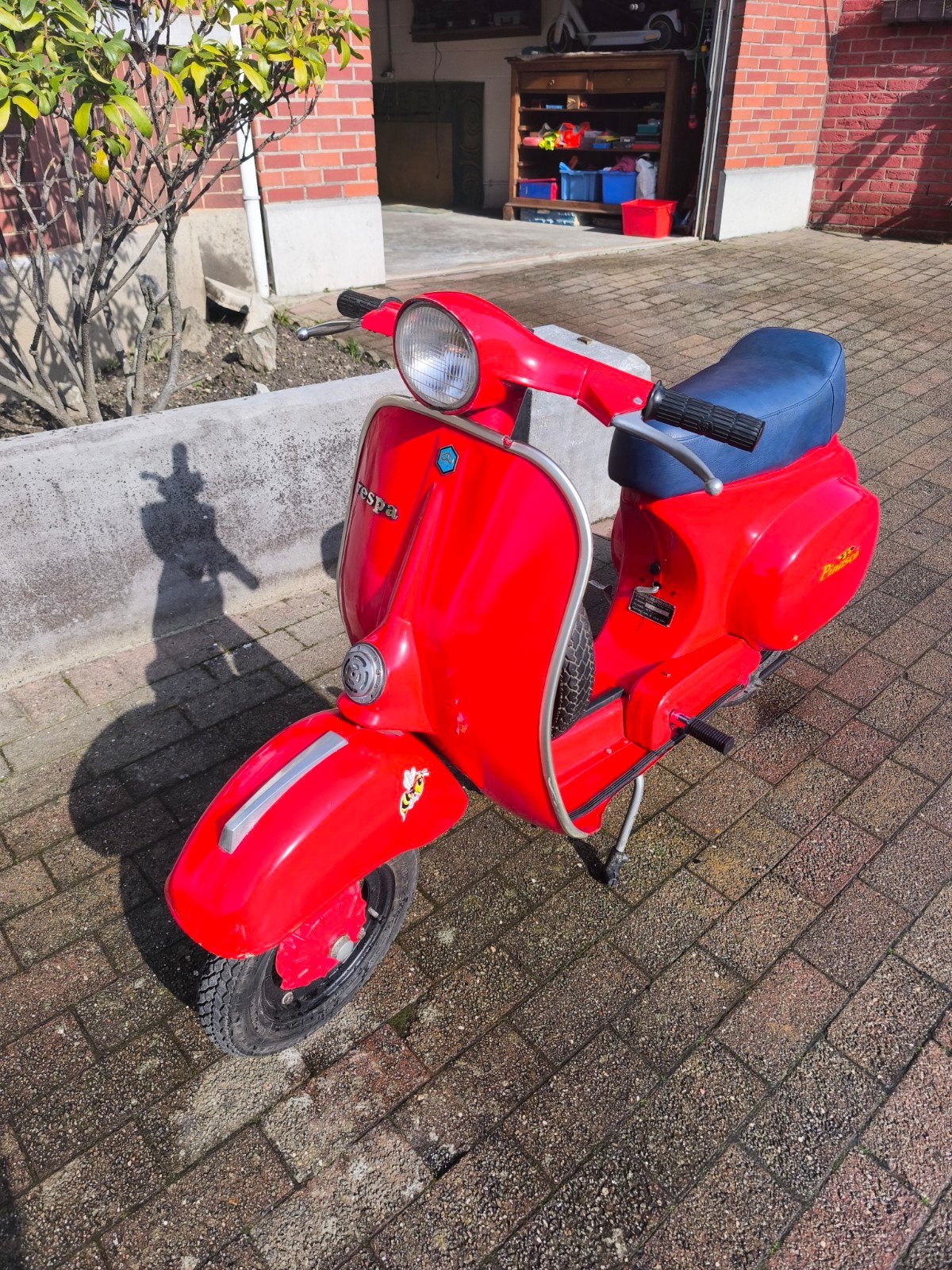 VESPA EXCEPTIONNELLE 50cc MODELE A PEDALE, Motos, Particulier