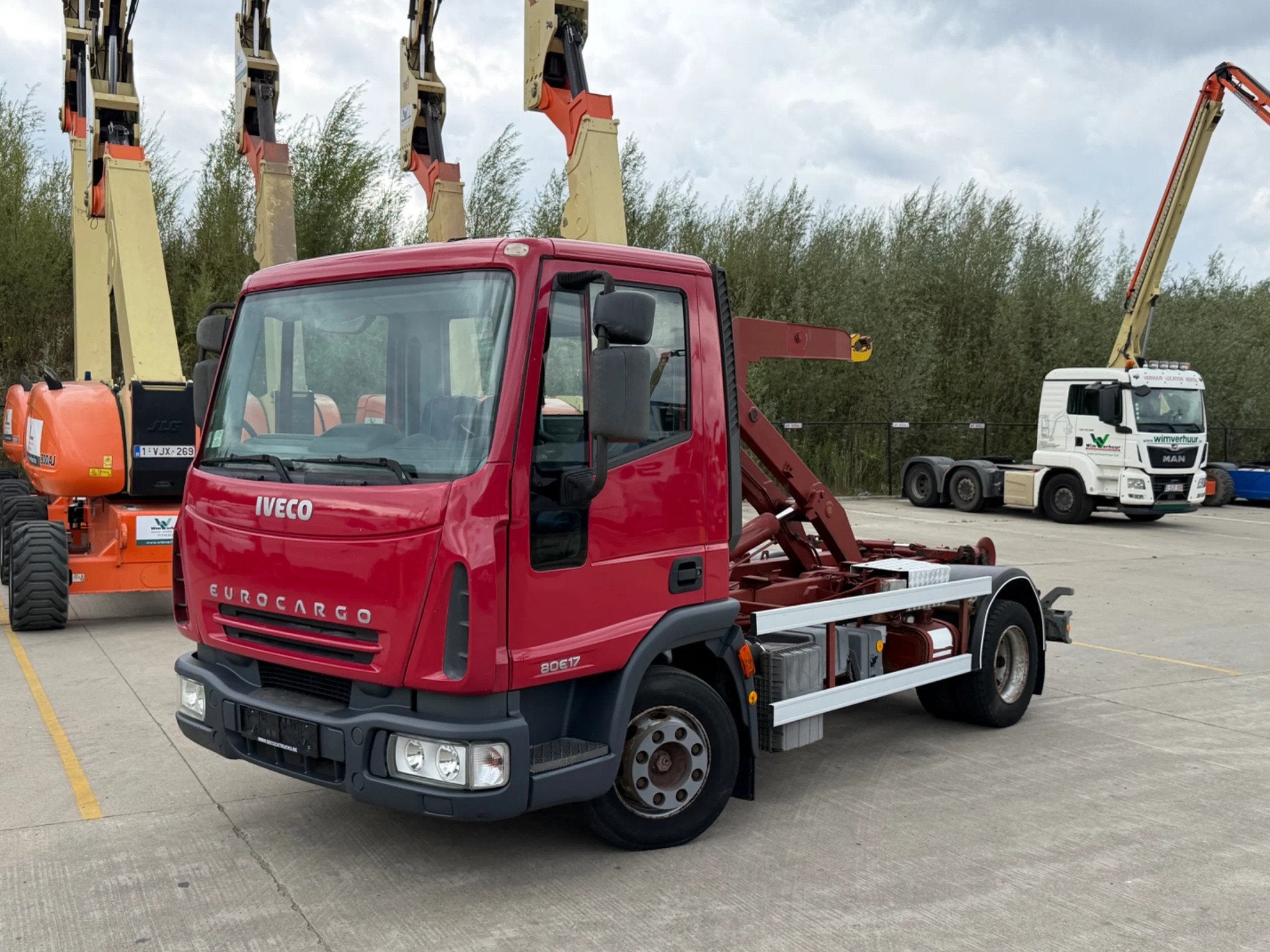 Iveco Eurocargo 80e17 HAAKSYSTEEM (bj 2004), Auto's, Iveco, Overige brandstoffen, Bedrijf, Handgeschakeld