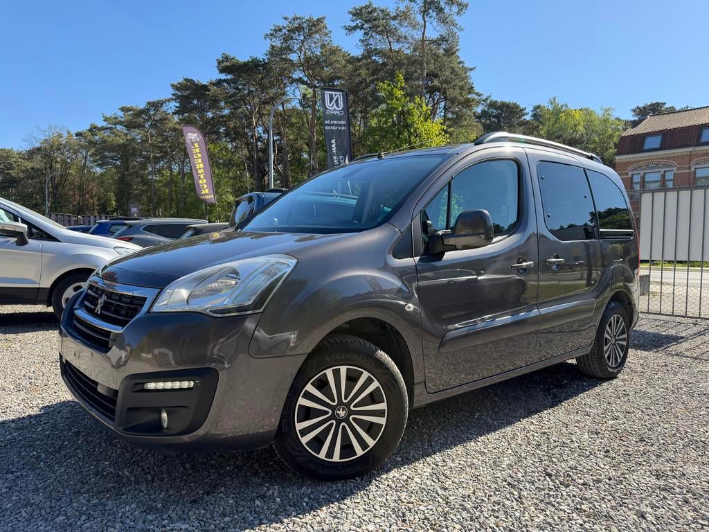 Peugeot Partner Tepee PureTech 1.2B EURO6b '16 1e eig! + 12M, Auto's, Stof, Gebruikt, Euro 6, 1199 cc