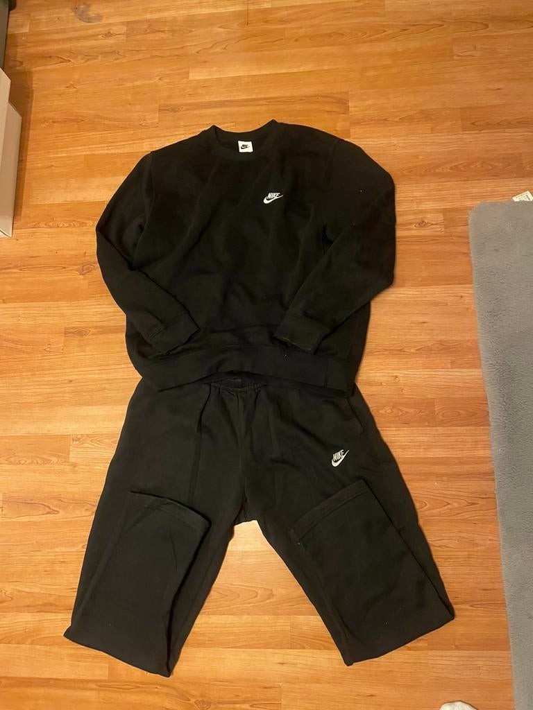 Nike trainingspak, Ophalen, Zo goed als nieuw, Maat 52/54 (L), Zwart