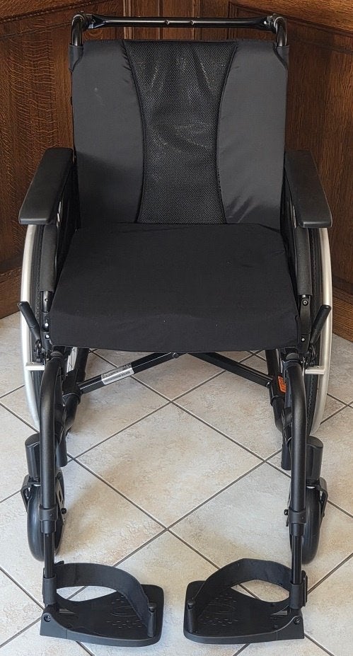 Invacare Action 3 NG - Fauteuil Roulant Modulaire - Noir Mat, Enlèvement ou Envoi, Pliant, Neuf, Fauteuil roulant manuel