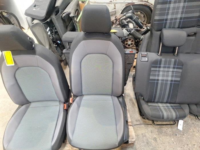 Siège gauche d'un Seat Arona, -, 3 mois de garantie, Utilisé, -