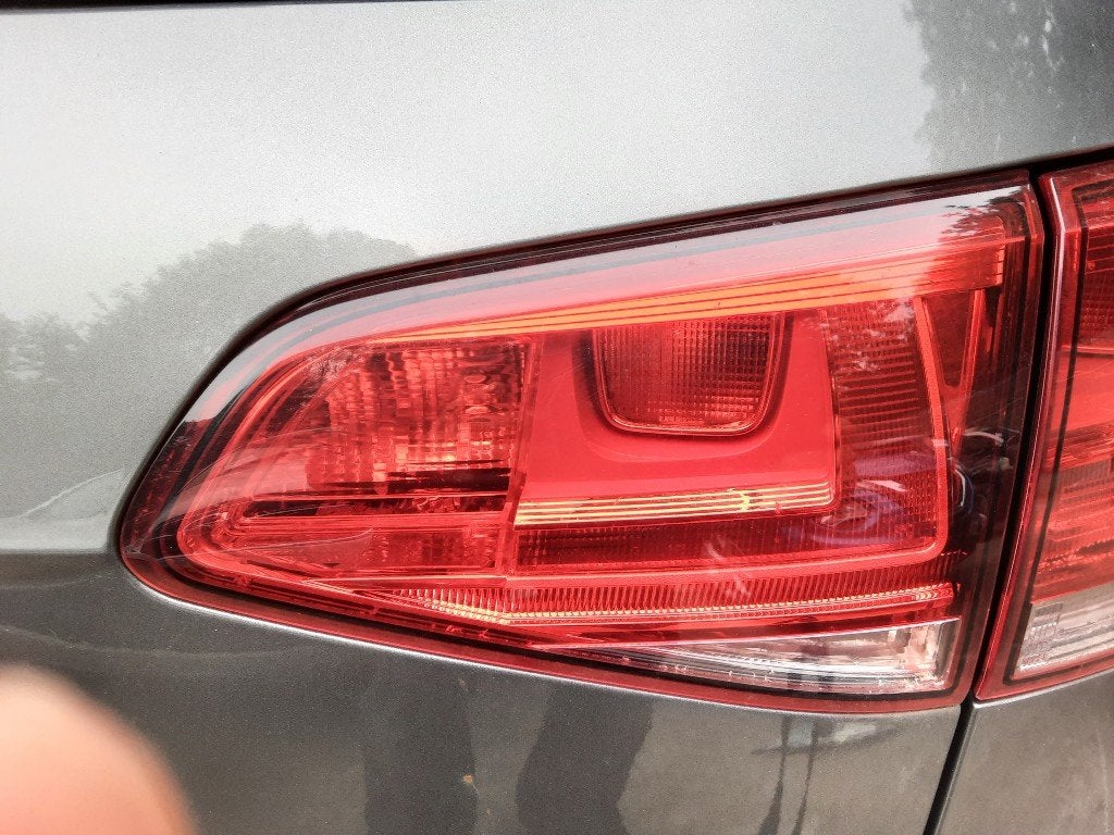 PANNEAU ARRIÈRE DROIT AVEC LAMPE Volkswagen Golf VII (AUA), Volkswagen, Mevr. I. Hauben, Utilisé, Rue de l'Espoir 34 34
4030  GRIVEGNÉE, BE