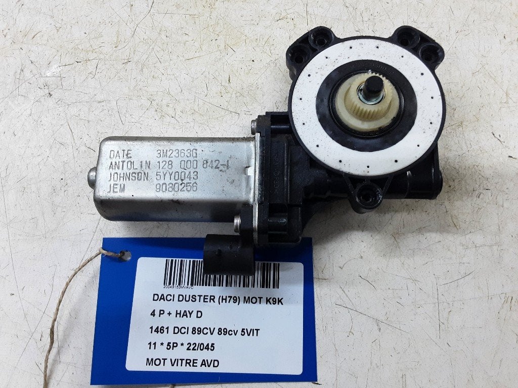 MOTEUR LEVE VITRE ELECTRIQUE AVANT DROIT Dacia Duster (HS), Autos : Pièces & Accessoires, Utilisé, Avant, Dacia