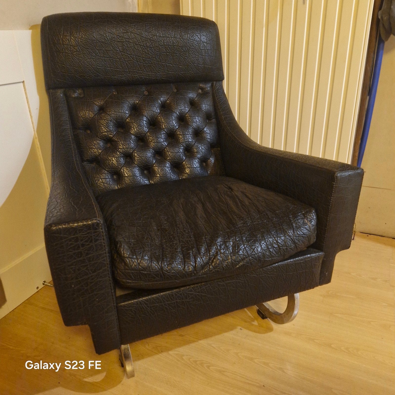 Fauteuil vintage, Enlèvement