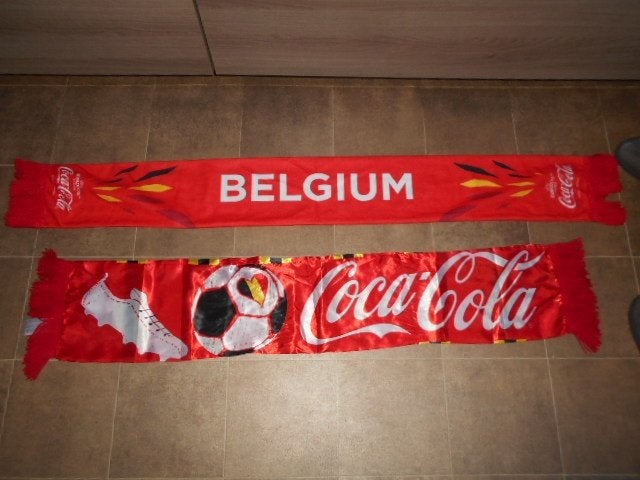 Verschillende sjaals Belgiê / 4 voor 5 €., Ophalen of Verzenden, Zo goed als nieuw