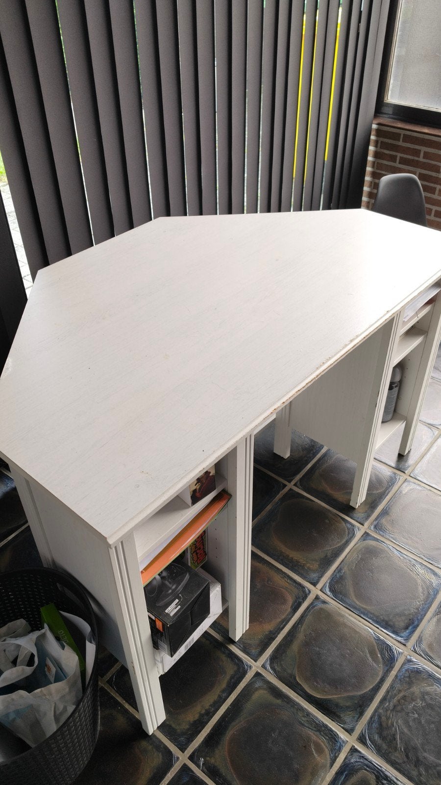 Bureau, Ophalen