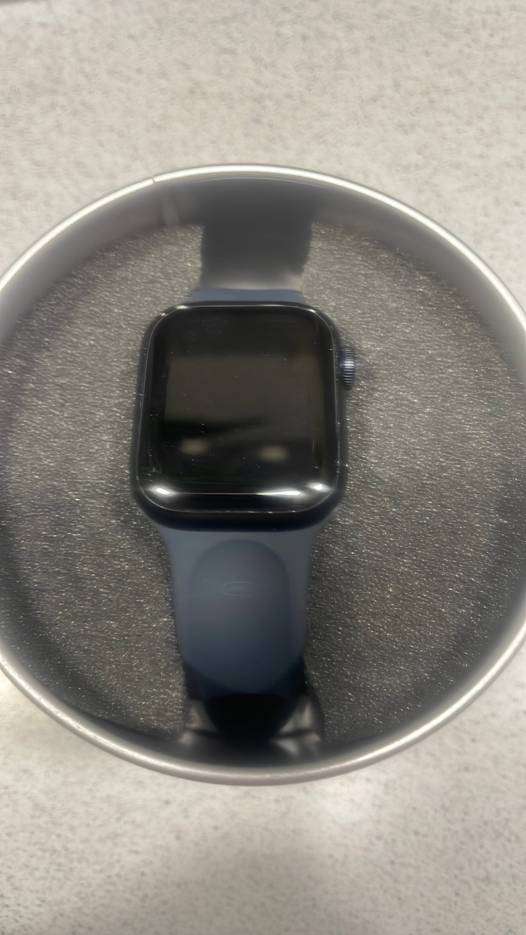 Apple Watch Series 7 - Used Once, Enlèvement, GPS, Comme neuf