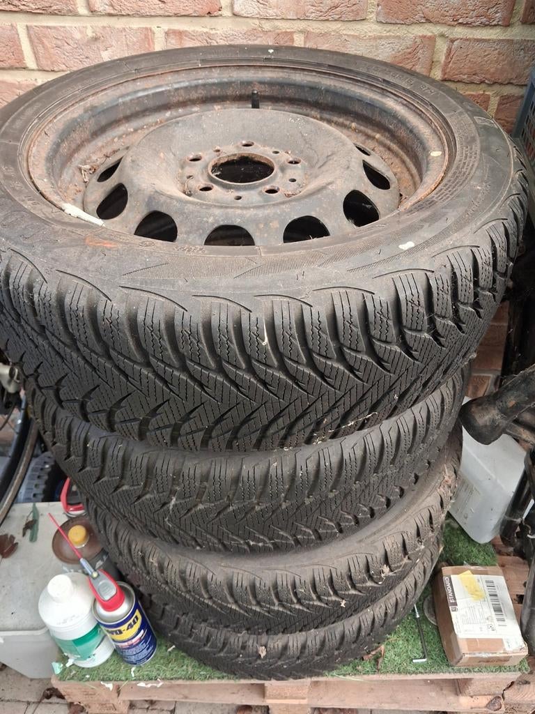 SET 16" VELGEN MET BANDEN GOODYEAR 195/55R16 (BMW 1REEKS), 4 Saisons, 16 pouces, Pneu(s), Enlèvement