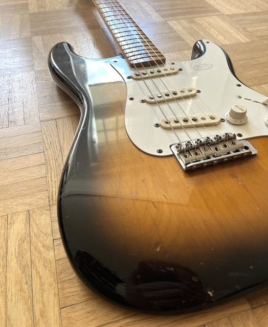 Fender JV Stratocaster | ST57-65 | MIJ 1983 | US PU's, Verzenden, Gebruikt, Solid body, Fender