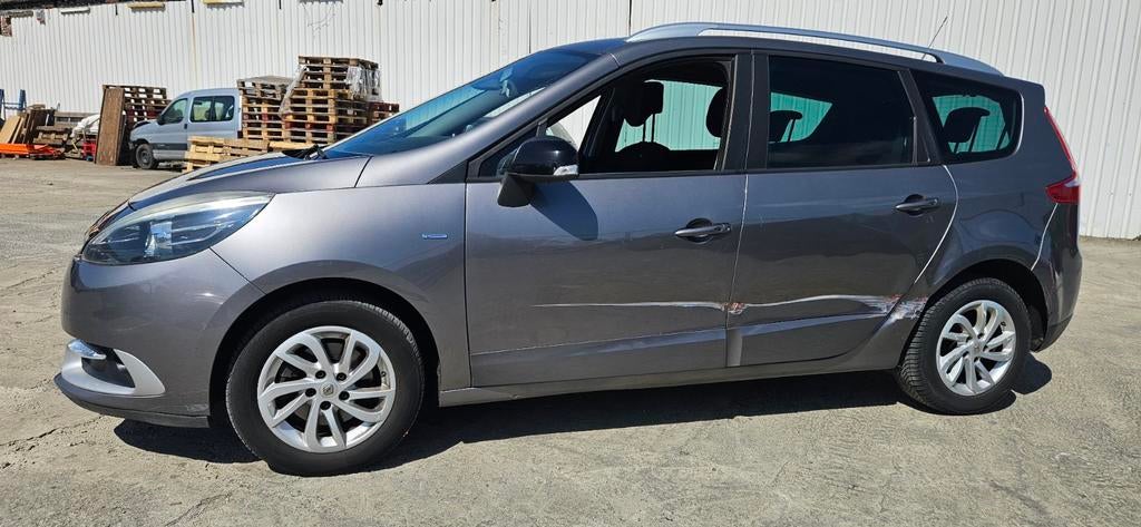 Renault SCENIC 7 PLACES AUTOMATIQUE, Autos, Renault, Particulier, Grand Scenic, ABS, Caméra de recul, Phares directionnels, Airbags
