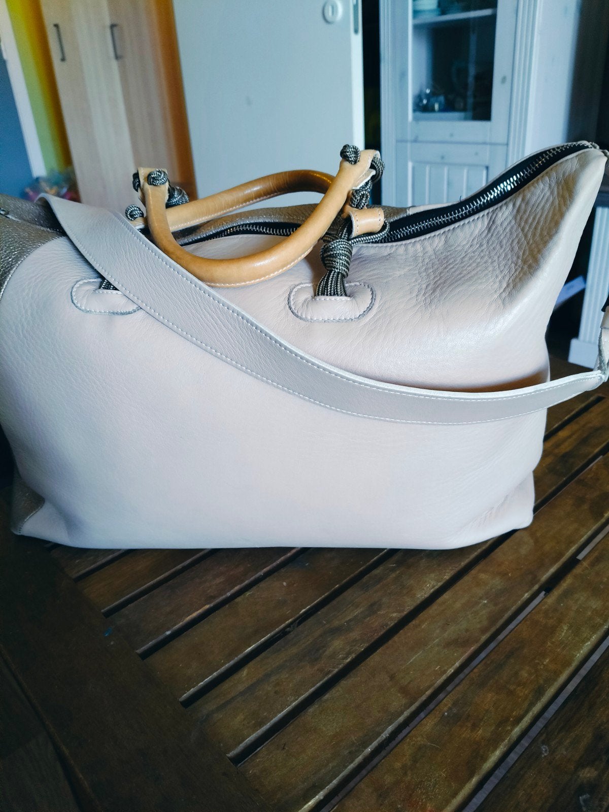 lederen Italiaanse tas, nieuw, Handtassen en Accessoires, Tassen | Damestassen, Ophalen of Verzenden, Beige