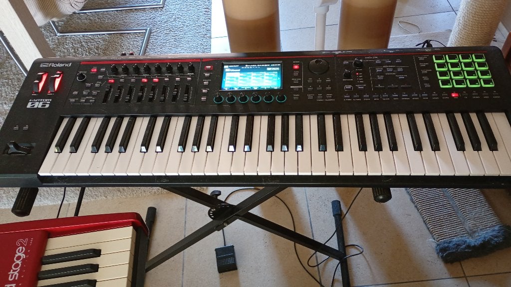 Roland Fantom-06, Musique & Instruments, 61 touches, Roland, Enlèvement, Utilisé
