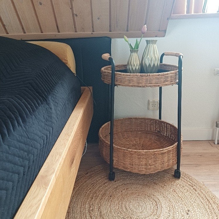 Rotan nachtkastje, Huis en Inrichting, Ophalen