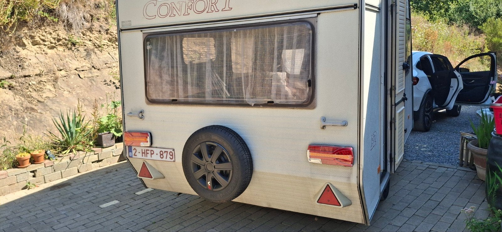 Caravan 750kg chateau 32, Caravans en Kamperen, Caravans, Chateau, Tot en met 3, Particulier, Koelkast