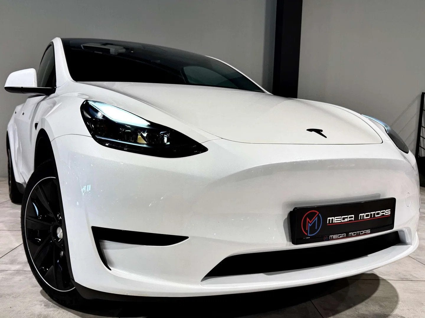 Tesla Model Y DUAL MOTOR ! 514CV ! 4X4 ! LONG RANGE ! DiSPON, Zwart, Wit, Leder, 5 zetels