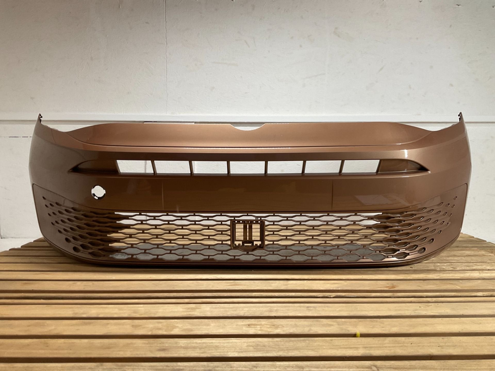 Voorbumper Volkswagen CADDY 2K7 2K7807221A 2021-2025 Bumper, Gebruikt, Volkswagen AG, Vw@volkswagen.de, Bumper