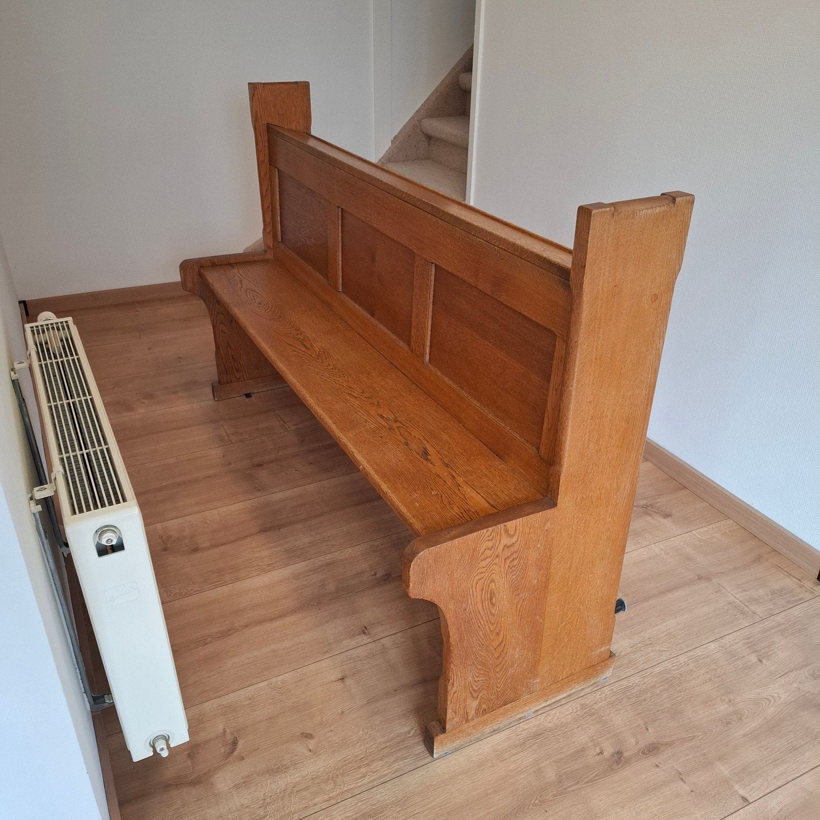 Kerkbank afkomstig kapel zusters onder de bogen Maastricht, Antiek en Kunst, Ophalen