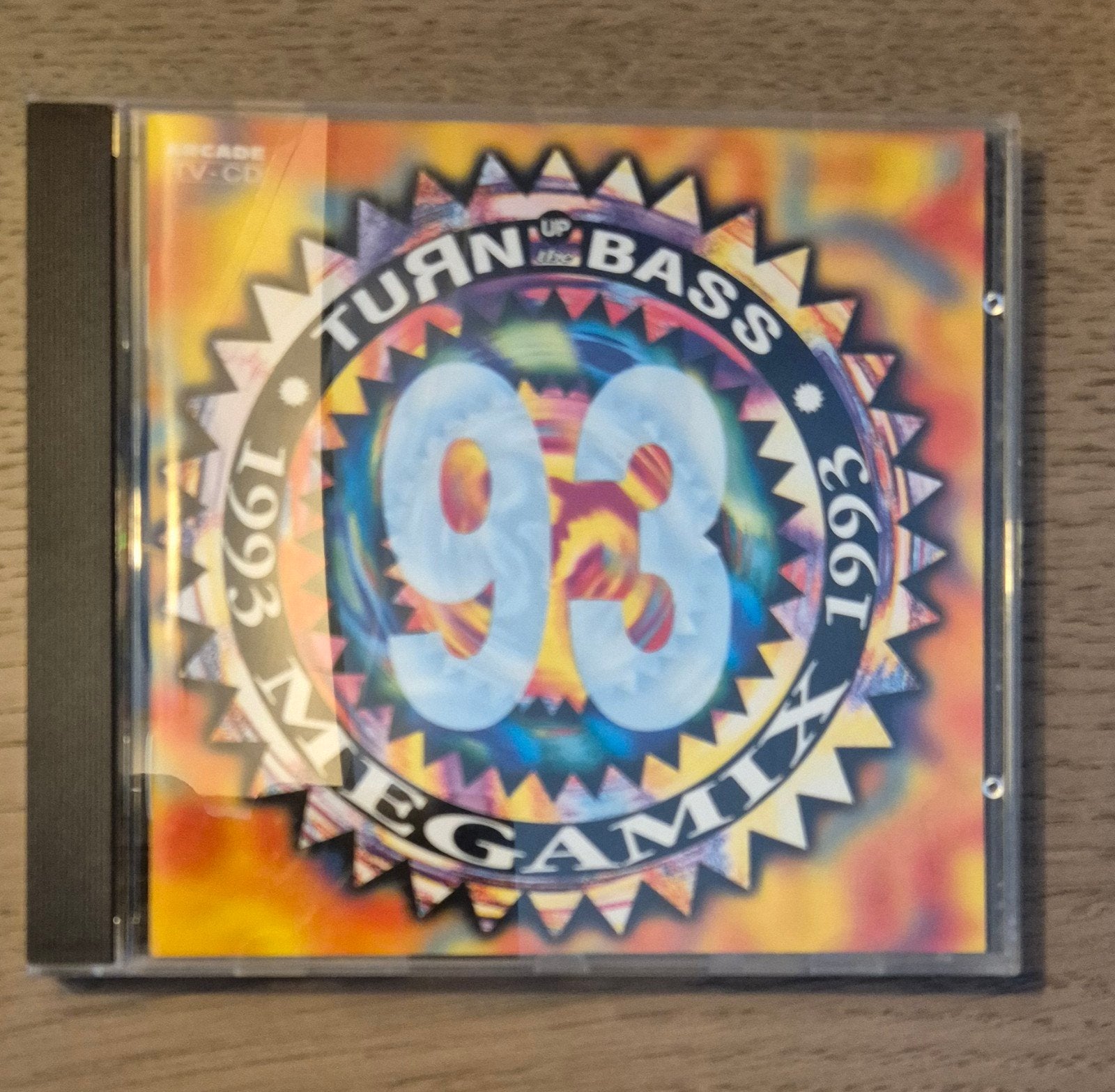 Turn up the Bass The 1993 megamix, Cd's en Dvd's, Ophalen of Verzenden