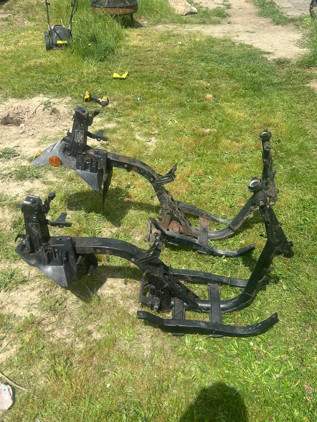 2 Peugeot Buxy / Zenith / Speedake frames (zonder papieren), Vélos & Vélomoteurs, Enlèvement, Utilisé, Cadre